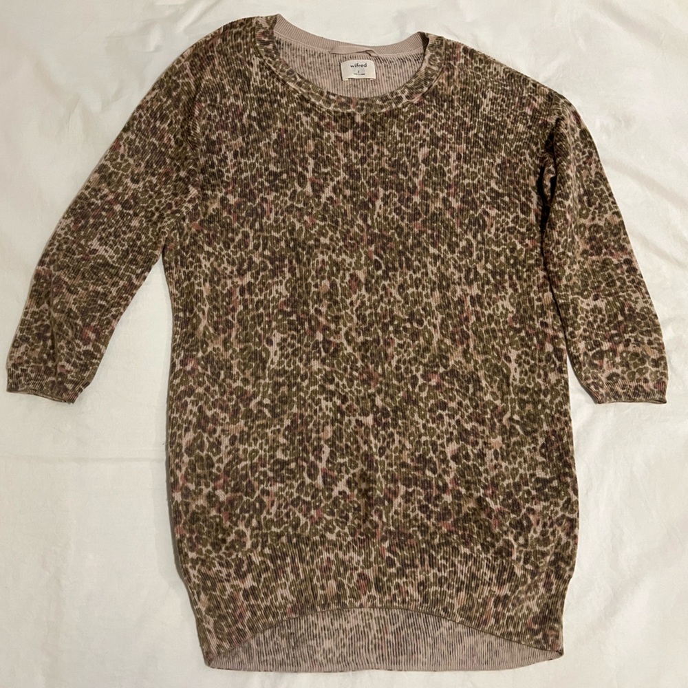 Aritzia Wilfred Leopard print pullover sweater